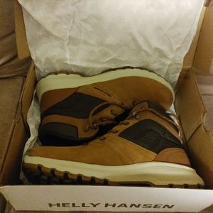 Helly Hansen hikers